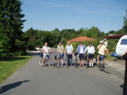 Team Stenvendervej til start. EPO'en er indtaget. Vi tilstår alle.