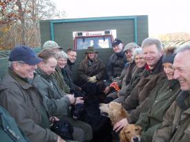 Apportrholdet - gode hunde. The retriever team - good dogs.